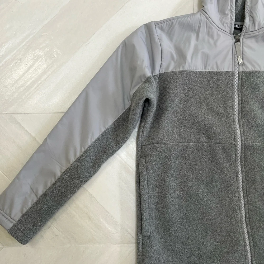 The North Face Kids Two-Tone Gray Hoodie Size large